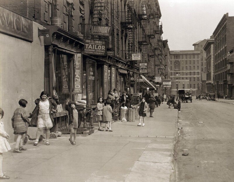 Вид 28-й улицы со 2-й улицы, 4 апреля 1931 года.