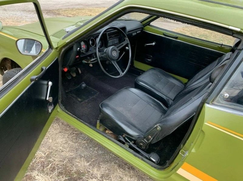 Старая, неудобная, но зато экономичная Honda Z600 1972 года
