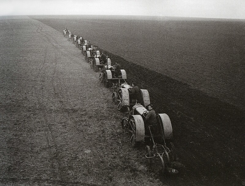Стальные кони, 1930 год. Фотограф Иван Шагин