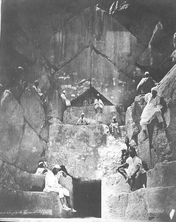 Старый вход в Великую пирамиду в Гизе, 1890 год