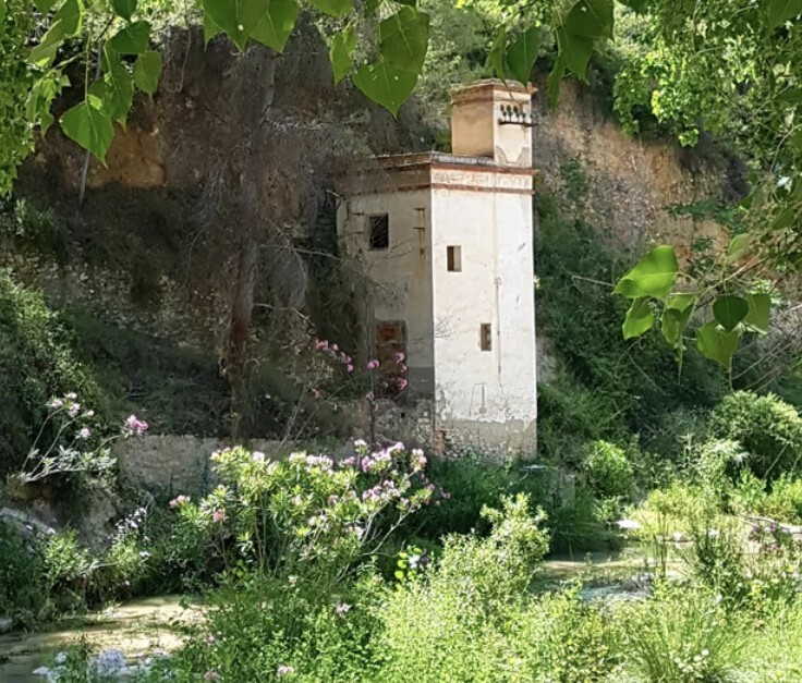 4. Старая мельница у ручья