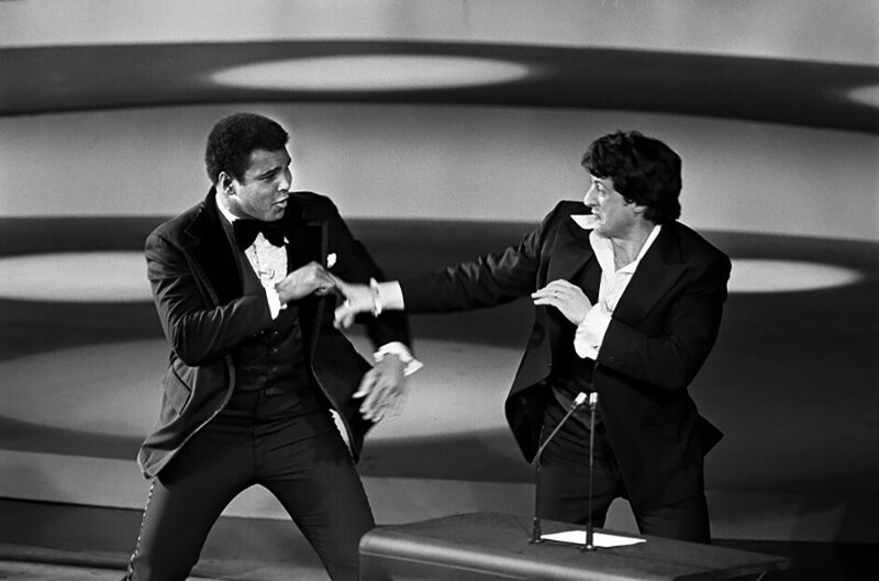 Мухаммед Али атакует Слая Сталлоне на церемонии «Оскар» 1977 года