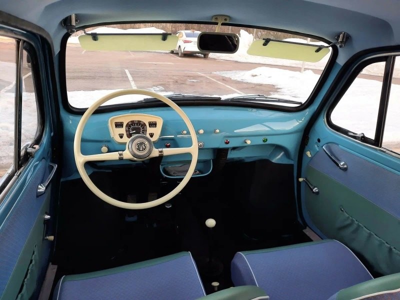 Идеально отреставрированный «Запорожец» 1965 года выпуска хотят продать по цене новой Lada Vesta