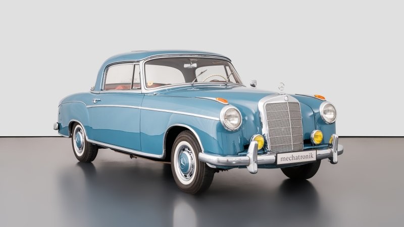 Редкое купе Mercedes-Benz 1960 года выпуска и соответствующий прицеп выставили на продажу
