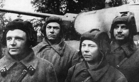 Как лучший советский танкист подбил 52 немецкие машины