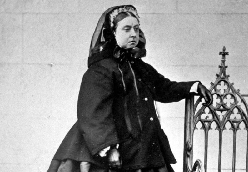 Мода на траур: почему дамы Викторианской эпохи так долго носили траур?
