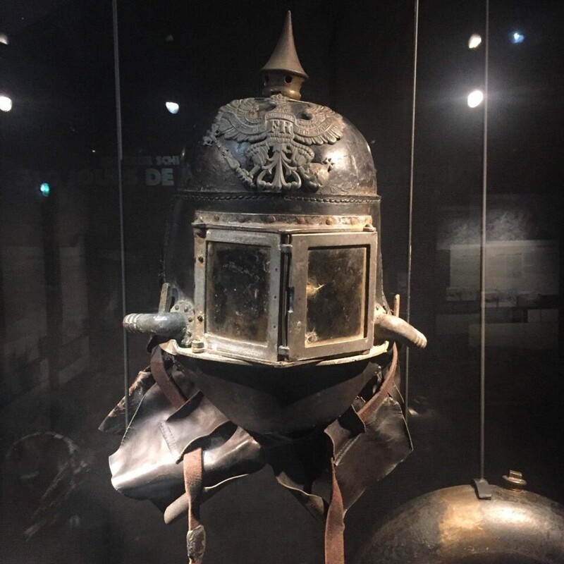 Шлем Первой Мировой Войны. Почему он так странно выглядит?