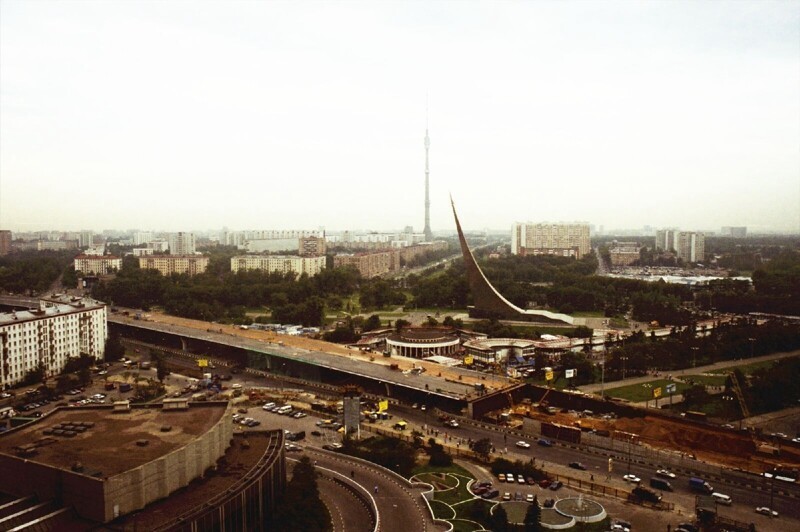 6. Вид на Проспект Мира из гостиницы «Космос». Москва, 2000 год, СВАО