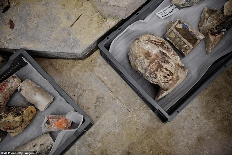 В соборе Нотр-Дам найден загадочный саркофаг