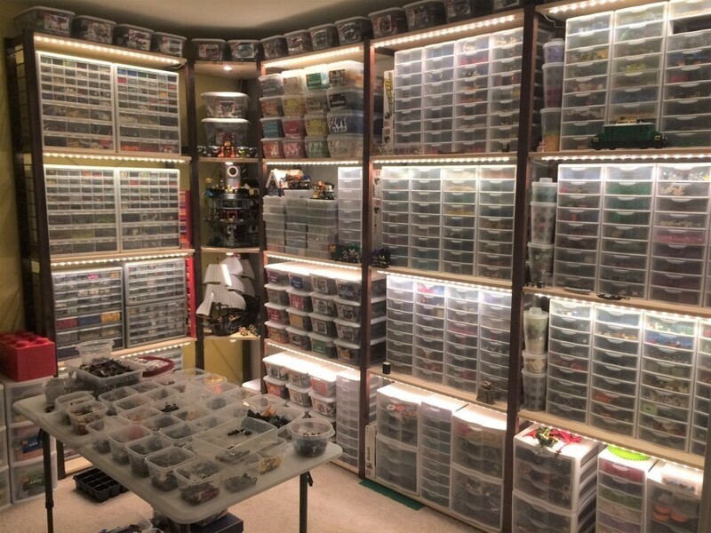 Коллекция Лего очень аккуратного человека