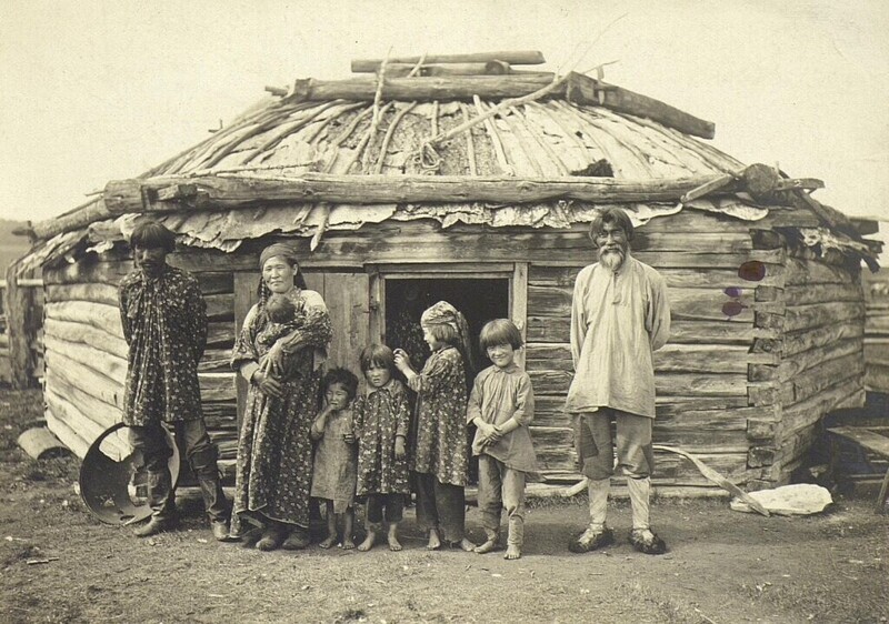 Лапти! Люди в берестяной обуви, сфотографированные с 1860 по... 1992 год