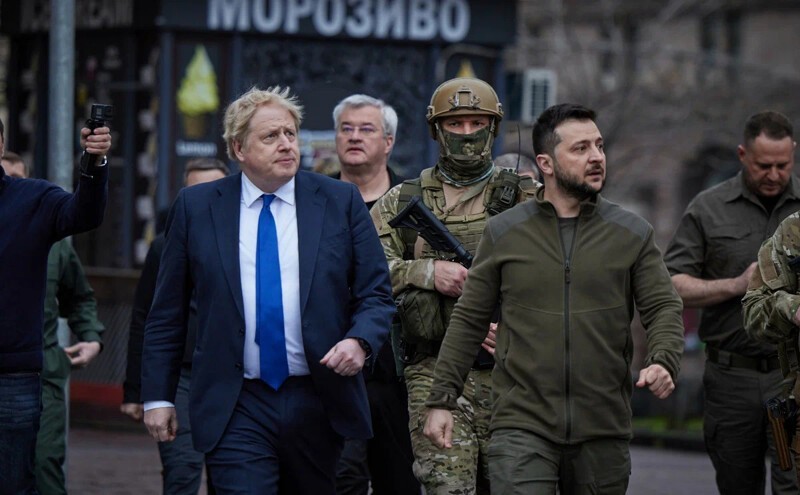 Битва за Донбасс: на что надеется Зеленский и НАТО?