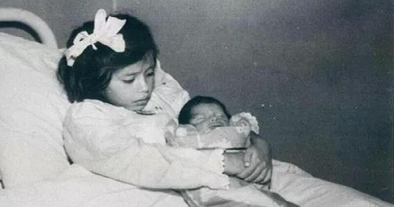 Лина Медина стала самой молодой матерью в истории, когда она родила в возрасте 5 лет, 1939 г