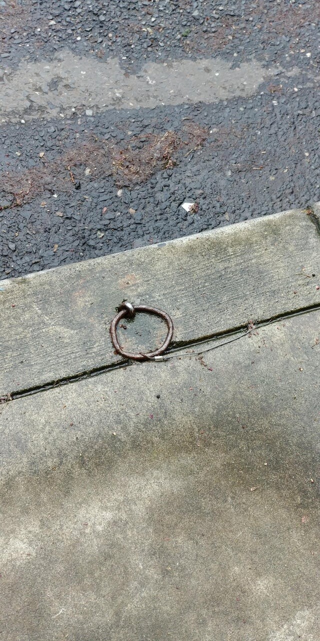 Металлические тротуарные кольца