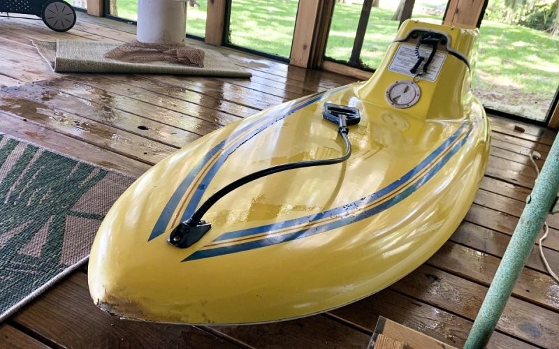 SurfJet Freestyle — ретро-доска для сёрфинга с двигателем