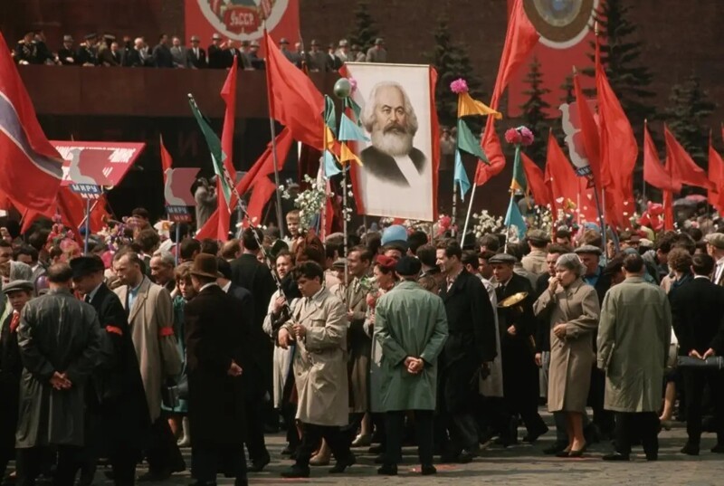 Демонстрация на Красной площади (Москва, 1964 год)