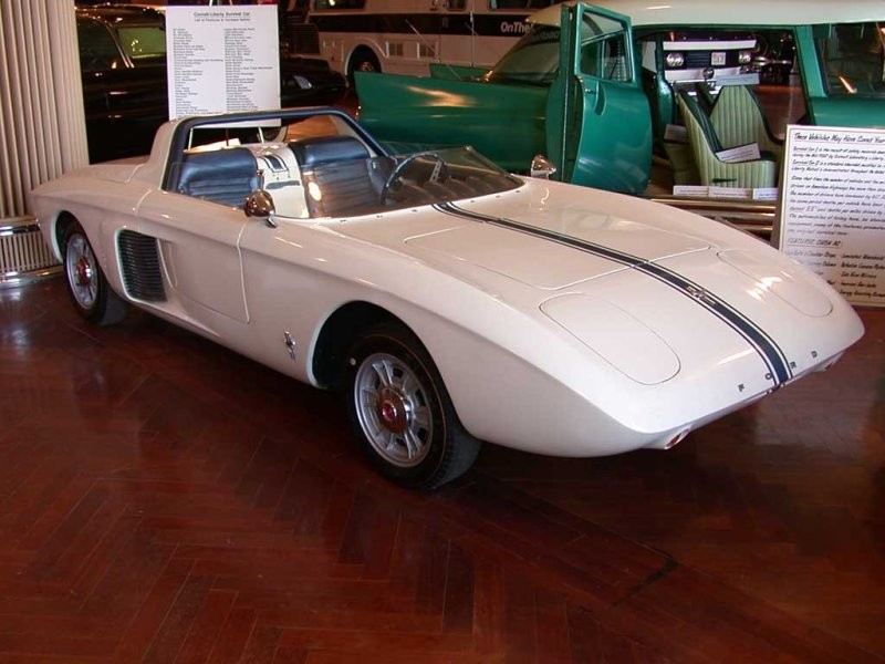 Ford показал ранние эскизы дизайна GT40