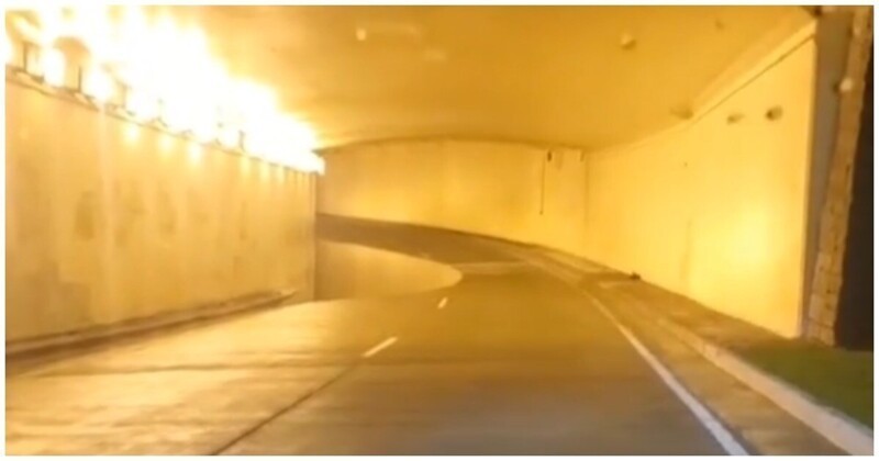 Остановиться неподалеку. Авто туннель Камчик туннель. Автомобиль в тоннеле. Фемарнбельтский тоннель. Подземный переезд.