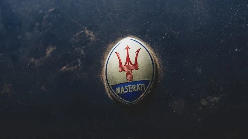 Находка в сарае: невероятно редкий Maserati Mexico с 1987 года простоял без движения