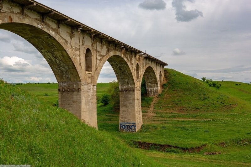Историческая ценность: заброшенный арочный мост в Краснодарском крае