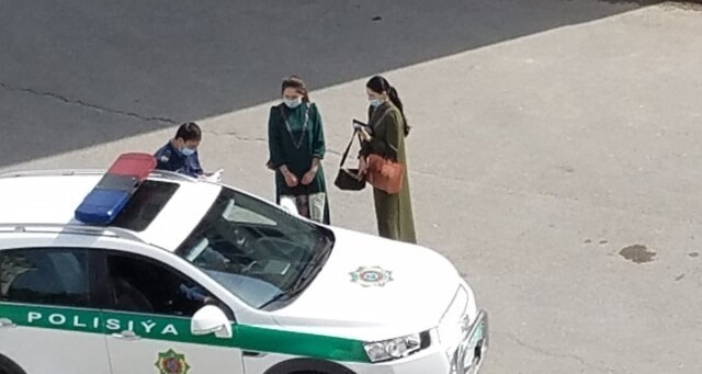 Женщинам нельзя ездить на переднем сиденье авто и выходить из дома вечером: ТОП-запретов от нового президента Туркменистана