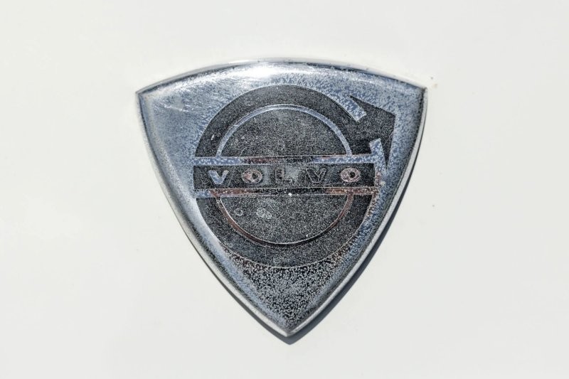 Vovlo P1800 1970 года — Классическое заднеприводное купе, которое прославил Роджер Мур