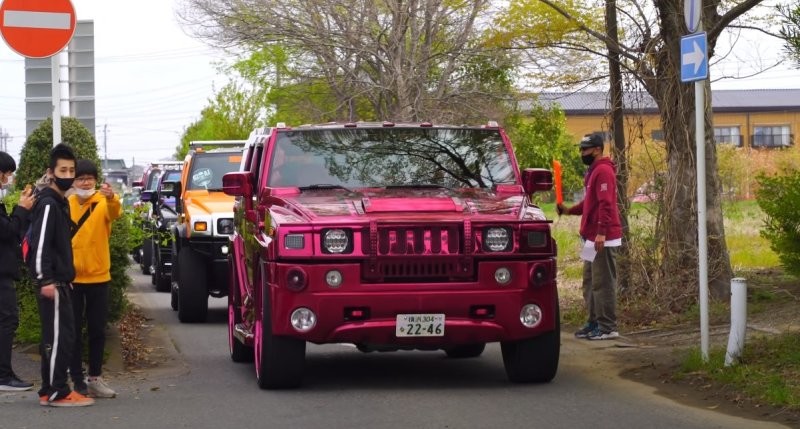 Безумные тюнингованные «Хаммеры» произвели фурор на слёте владельцев американских  автомобилей в Японии
