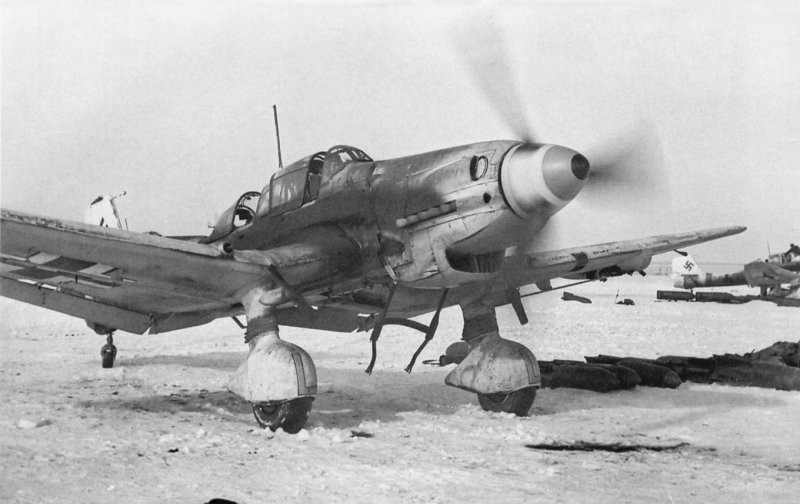 Символ блицкрига: почему бомбардировщик Junkers Ju 87 так истошно ревел и не убирал шасси в полёте