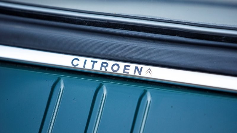 Чрезвычайно редкий двухмоторный Citroën 2CV 4×4 «Сахара»