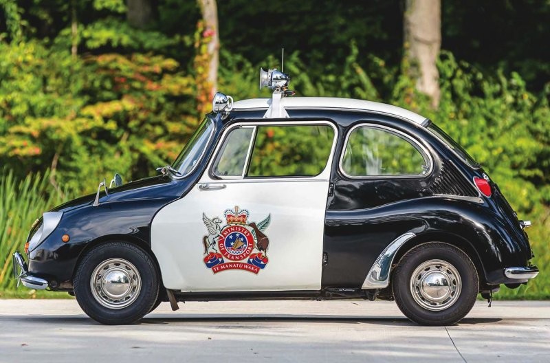 Самые медленные и неудачные полицейские машины в мире