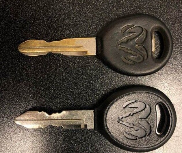 Одинаковые ключи с разницей в десяток лет