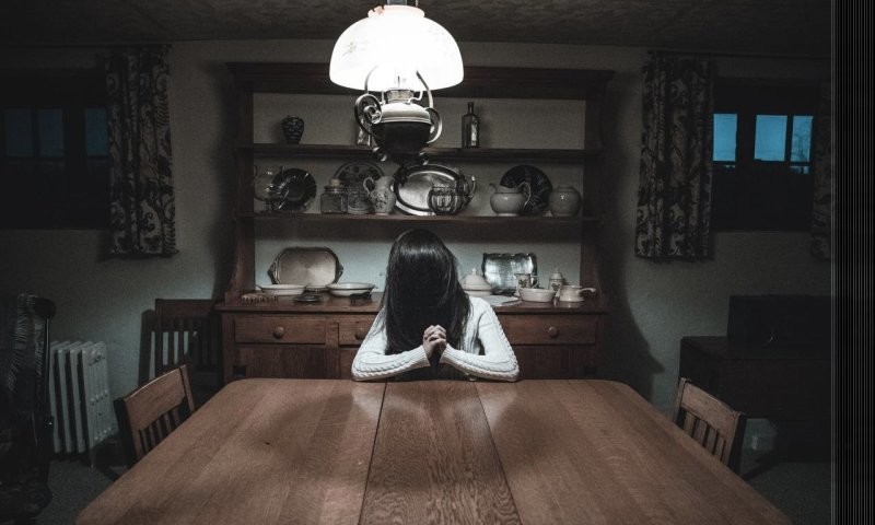 Жуткие истории: 27 ужасающих правдивых рассказов о призраках и других встречах с неизвестным
