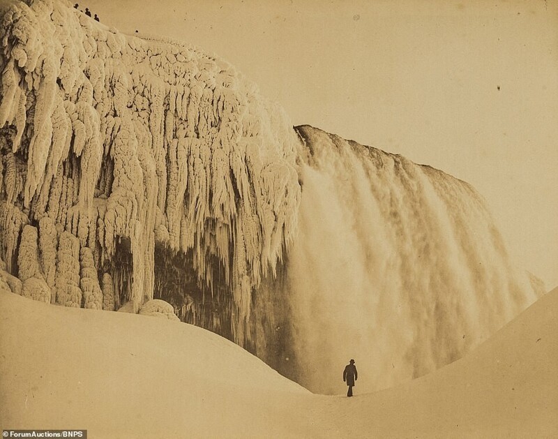 Замёрзший Ниагарский водопад и другие снимки из далёкого 1885 года