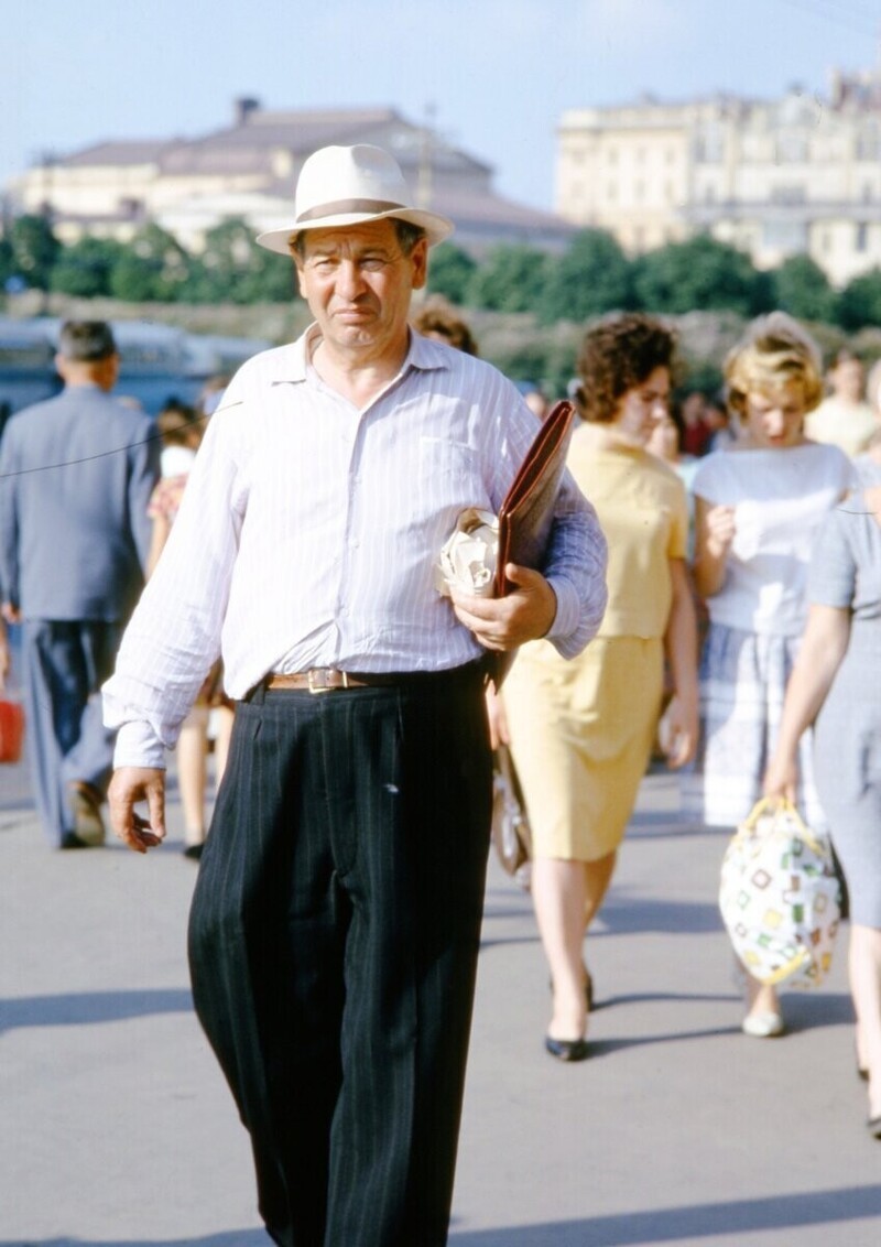 Москва 1950-х годов: люди на улицах