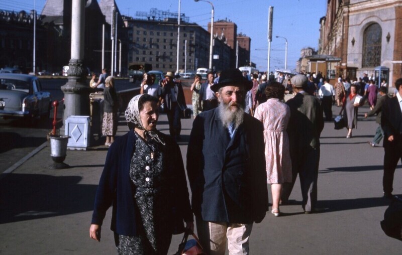 Москва 1950-х годов: люди на улицах