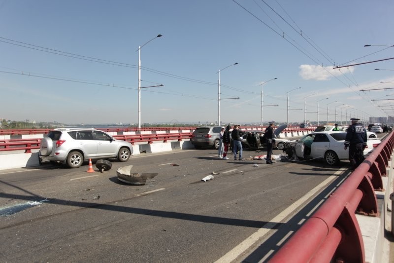Последнее фото: в Иркутске пьяный водитель насмерть сбил девушку, делавшую селфи на мосту