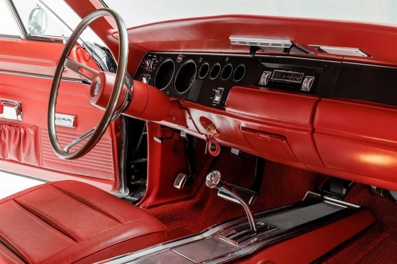 Dodge Charger R/T 1968 года с двигателем HEMI 9,4 литра — чистокровный детройтский мускул