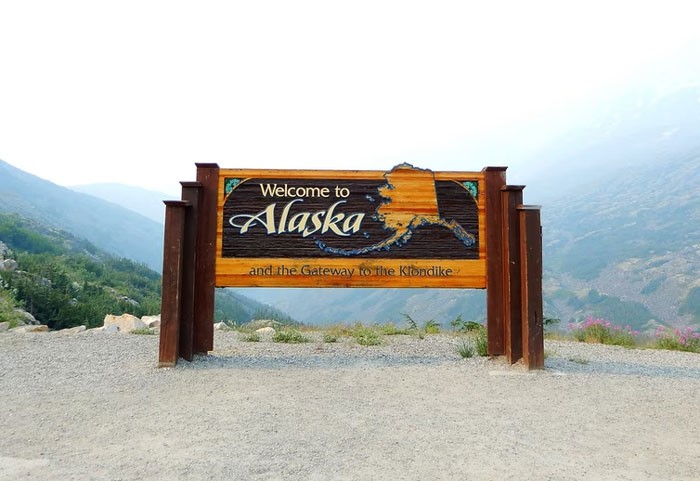22. "Аляска одновременно является самой дальней западной, восточной и северной частью США"