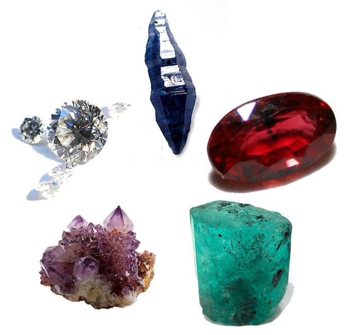 6. "Рубины и сапфиры на самом деле являются одним и тем же минералом, и оба они, как и изумруды, на самом деле более редкие, чем бриллианты"