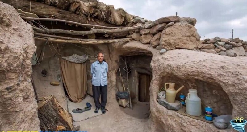 Мейманд - древняя деревня в Иране, в которой жили люди уже 12 000 лет назад. На данный момент поселение состоит из 350 домов, построенных в скале