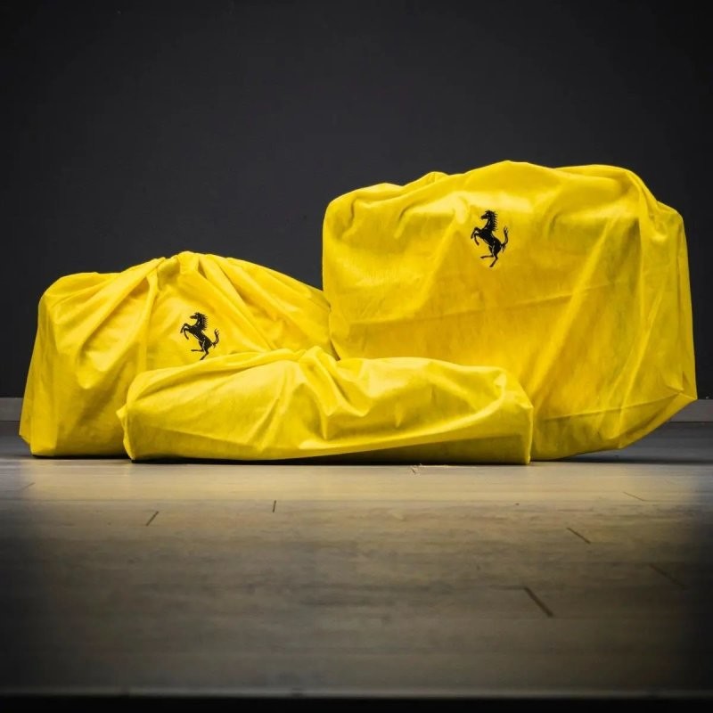 Комплект багажа от Ferrari F50 стоит больше, чем новый бюджетный автомобиль