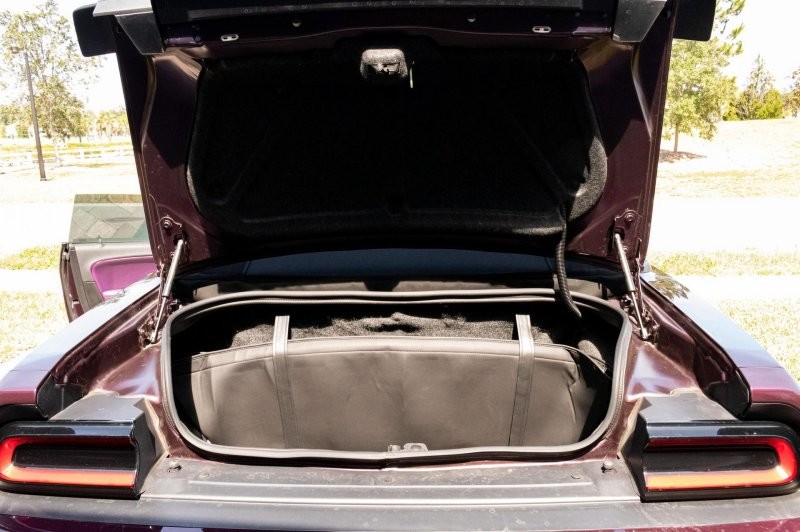 Dodge Challenger R/T Scat Pack превратили кабриолет и теперь продают