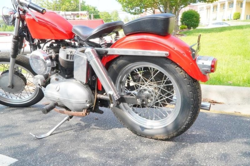 Harley-Davidson, на котором Джонни Депп снимался в фильме «Плакса» 1990 года, выставлен на продажу