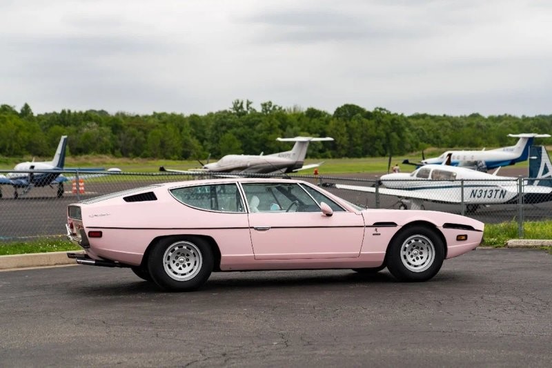 Розовый Lamborghini — Это пошло? Не всегда!