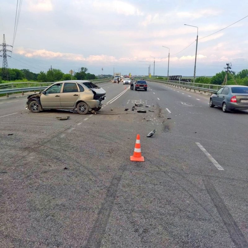 Авария дня. Массовое ДТП на трассе в Липецкой области
