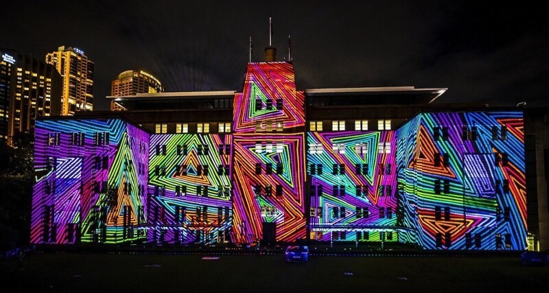 Фестиваль "Яркий Сидней" снова осветил Австралию