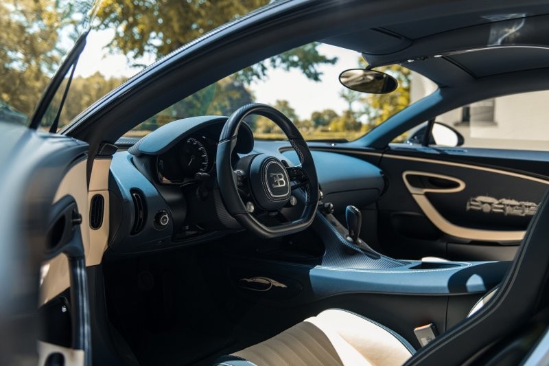 Bugatti чествует дочь основателя компании эксклюзивными моделями Chiron, Chiron Sport