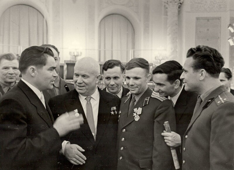 Жизнь Юрия Гагарина в фотографиях. 3 часть