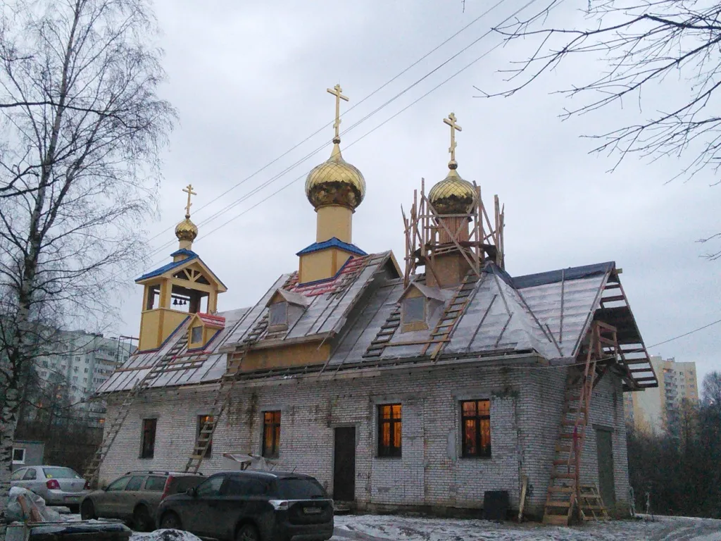"Она все деньги относила в церковь": житель Ленинградской области поссорился с женой и сжёг  храм