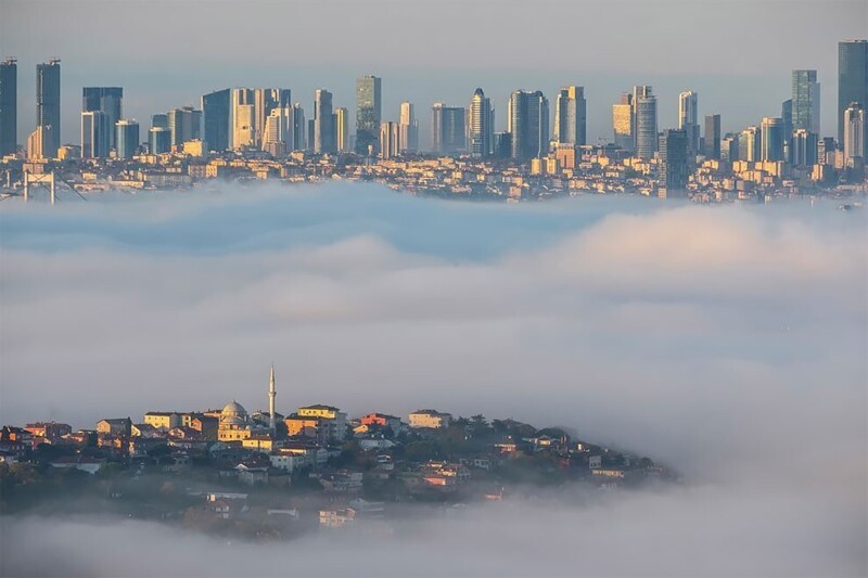 Фатьма Демир, «Туман в городе», 2020, Стамбул, Турция